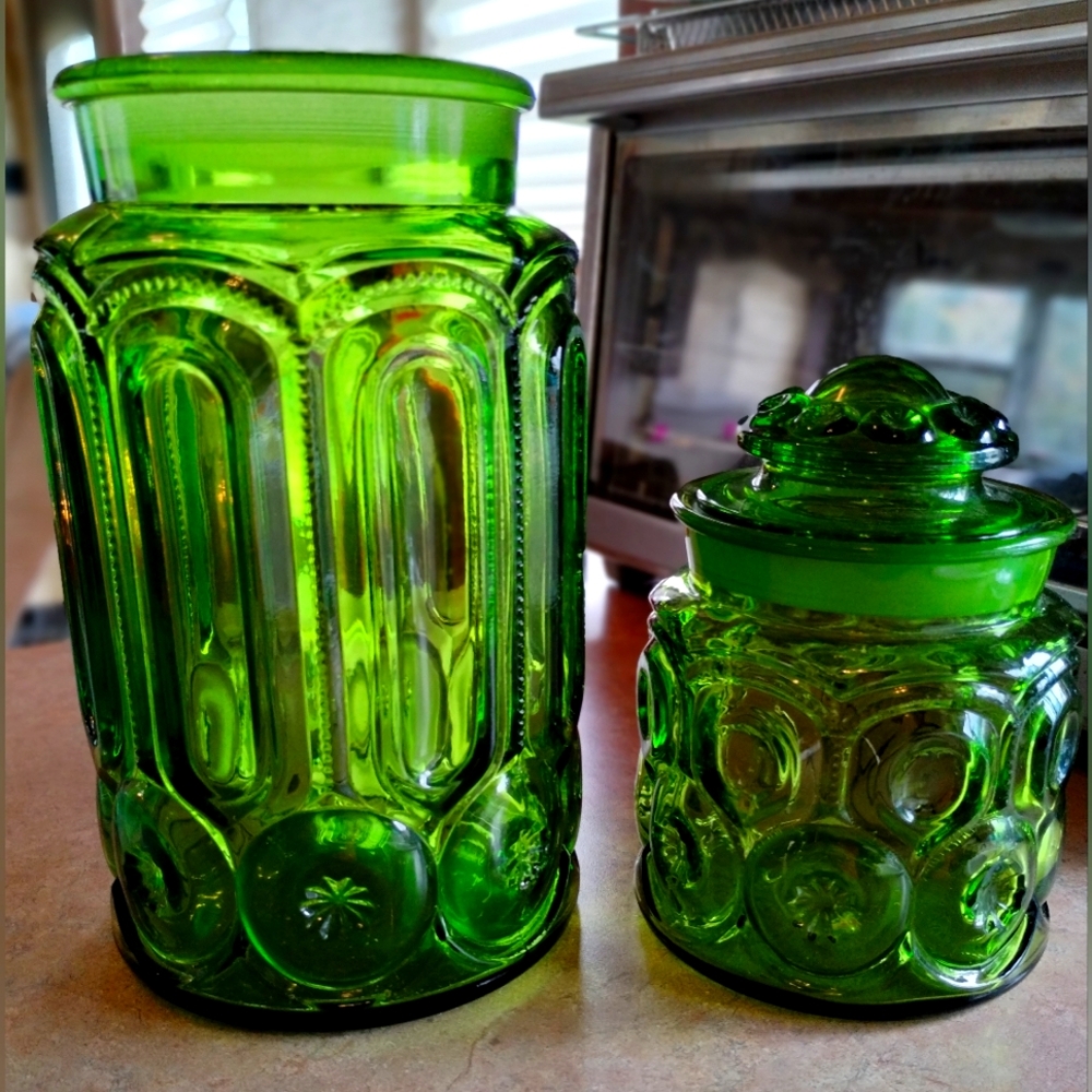 L E Smith moon and stars canisters